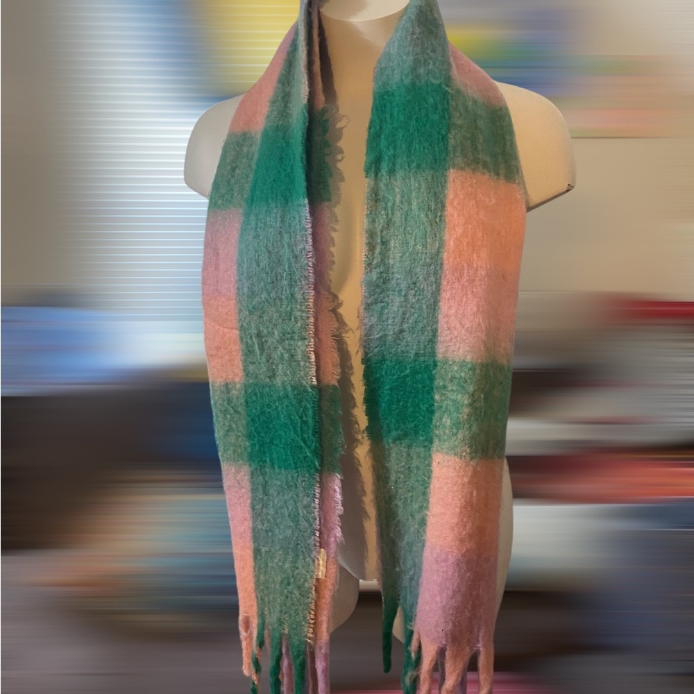 Colorful Plaid Scarf - Picture 5 of 5